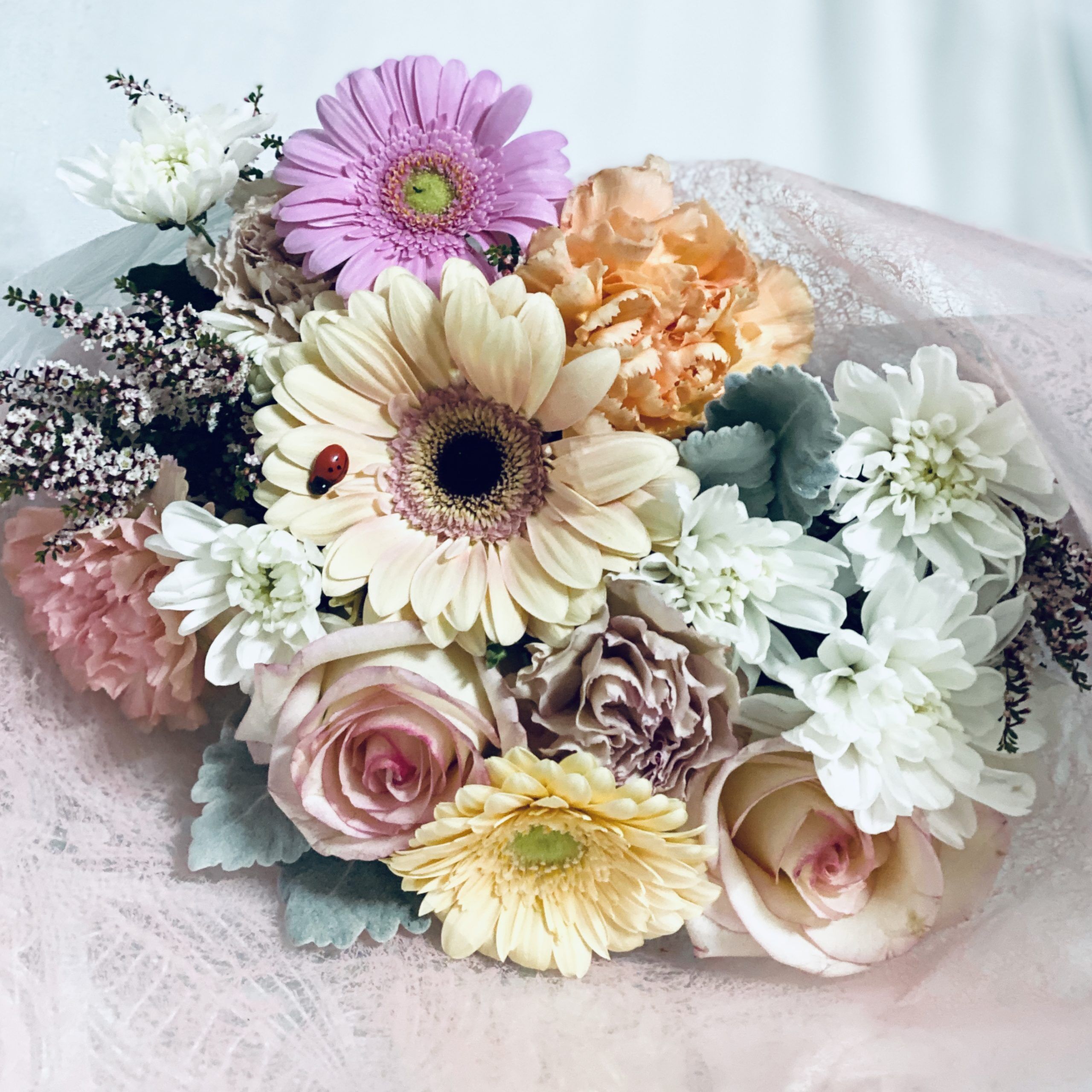 A Cotton Candy Bouquet - Image 2